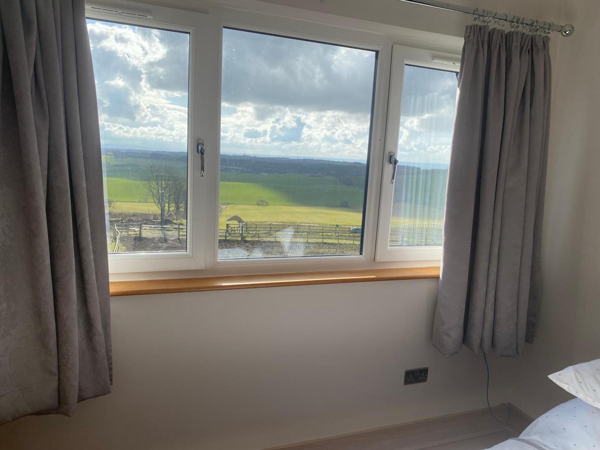 The Annex At Meeks Park Immaculate 2 Bed Villa Alloa Eksteriør bilde